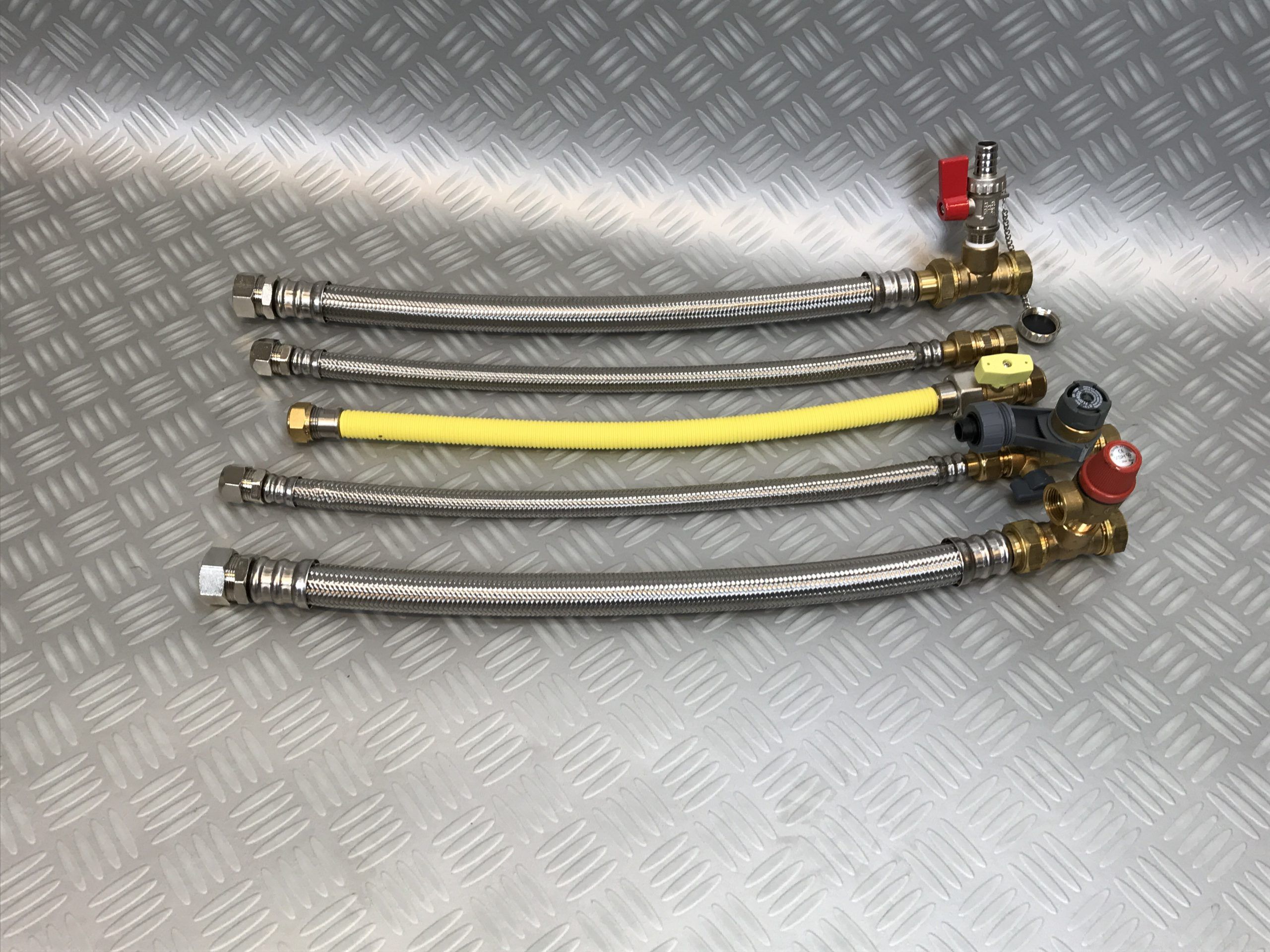 Ketel flex. aansluitset t.w.v. €117,90 Technim